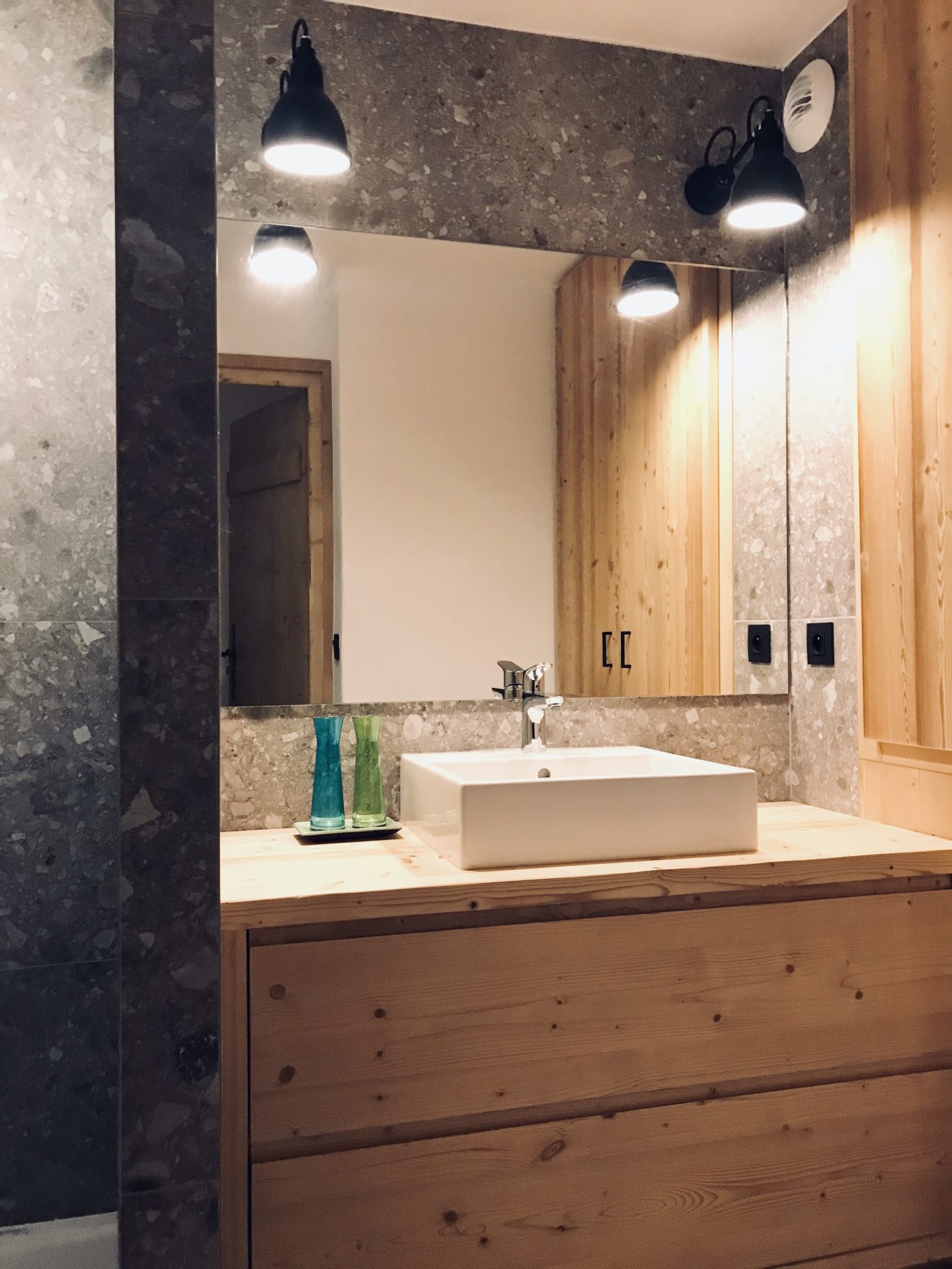 rénovation salle de bain bois pierre megève