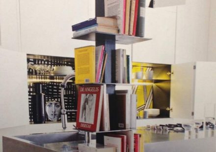 bibliothèque pilier vertical cannes